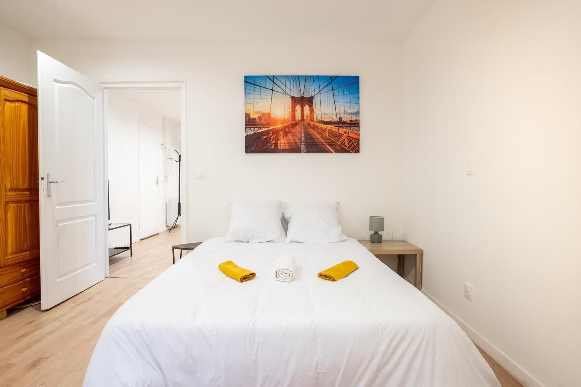 Budget Appart Avec Parking Au Centre-Ville Шарлевіль-Мезьєр Екстер'єр фото